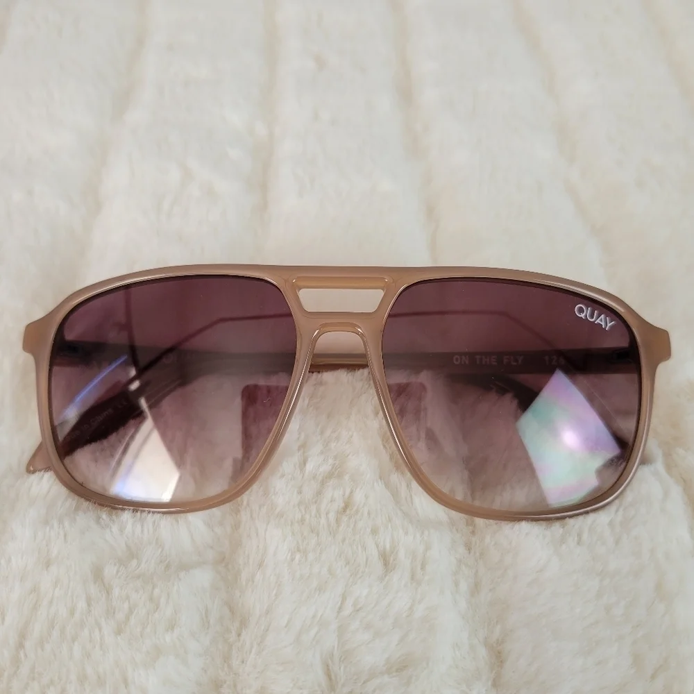 QUAY // ltd ed retro-chic plastic oat frame brown fade lens aviators jlo - Picture 2 of 16